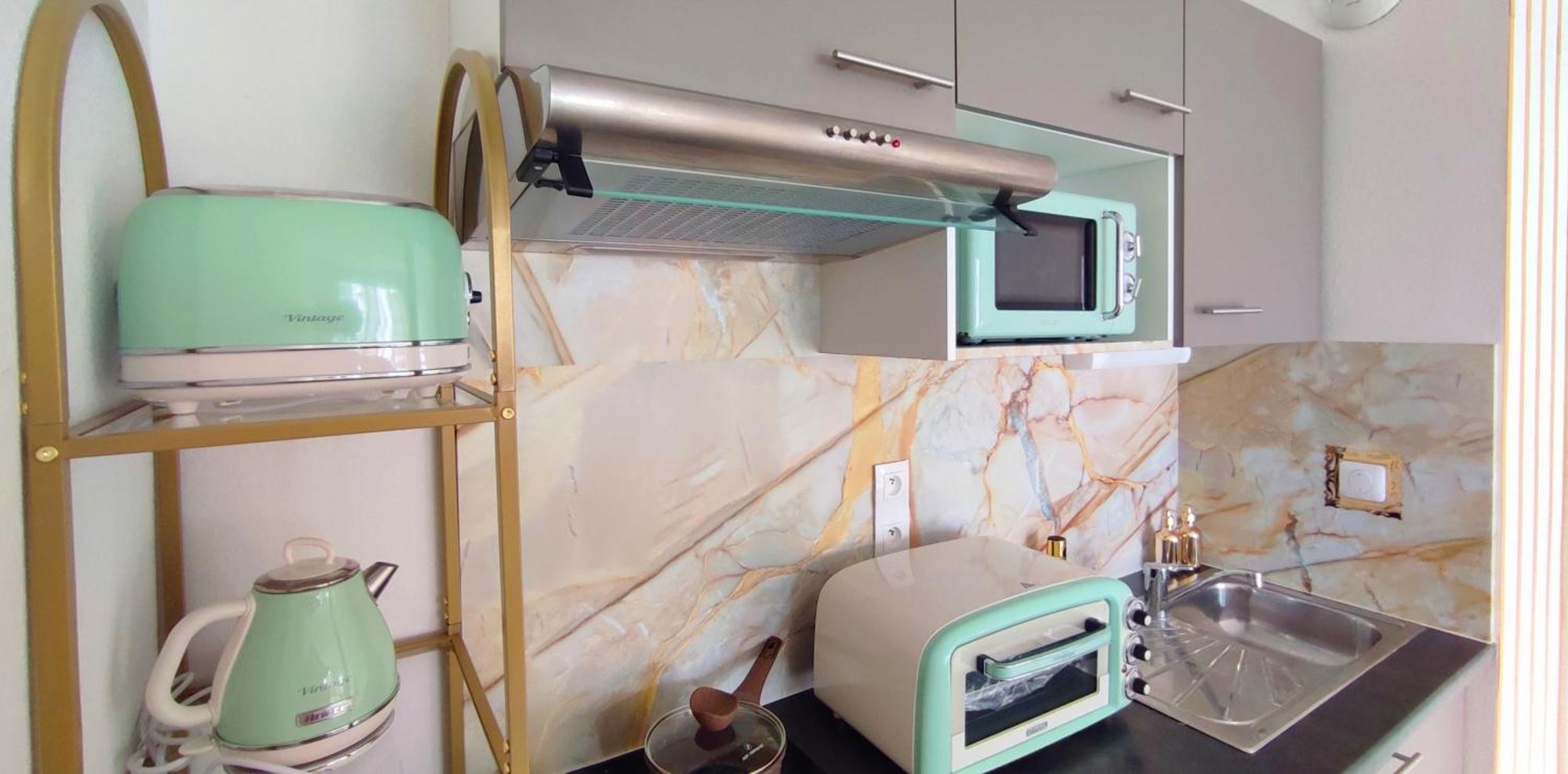 Escal'home , Design Au Pied De L'aeroport,parkings