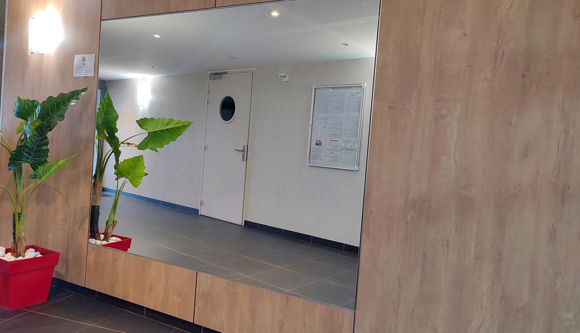 Escal'home , Design Au Pied De L'aeroport,parkings Blagnac